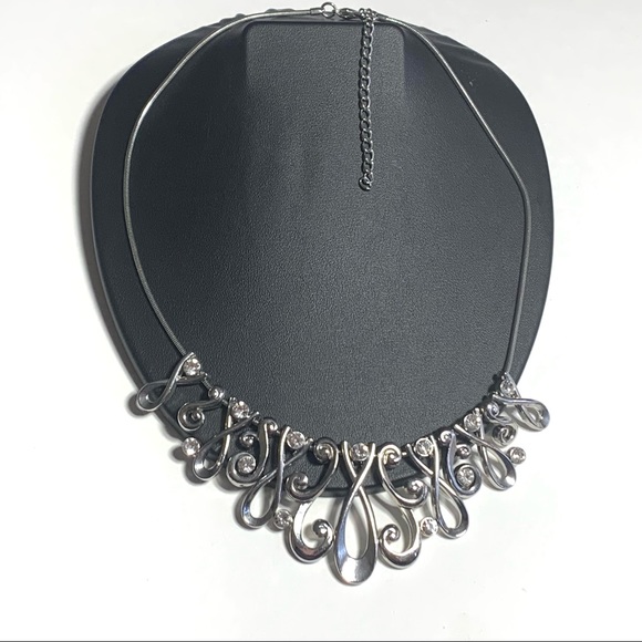 Jewelry - 5/$35 Sliding Curlicue Charms Rhinestone Bib Necklace Slinky Silver Tone Chain